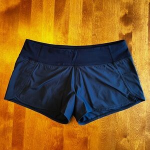 Lululemon Size 10 Navy Speed Up Short